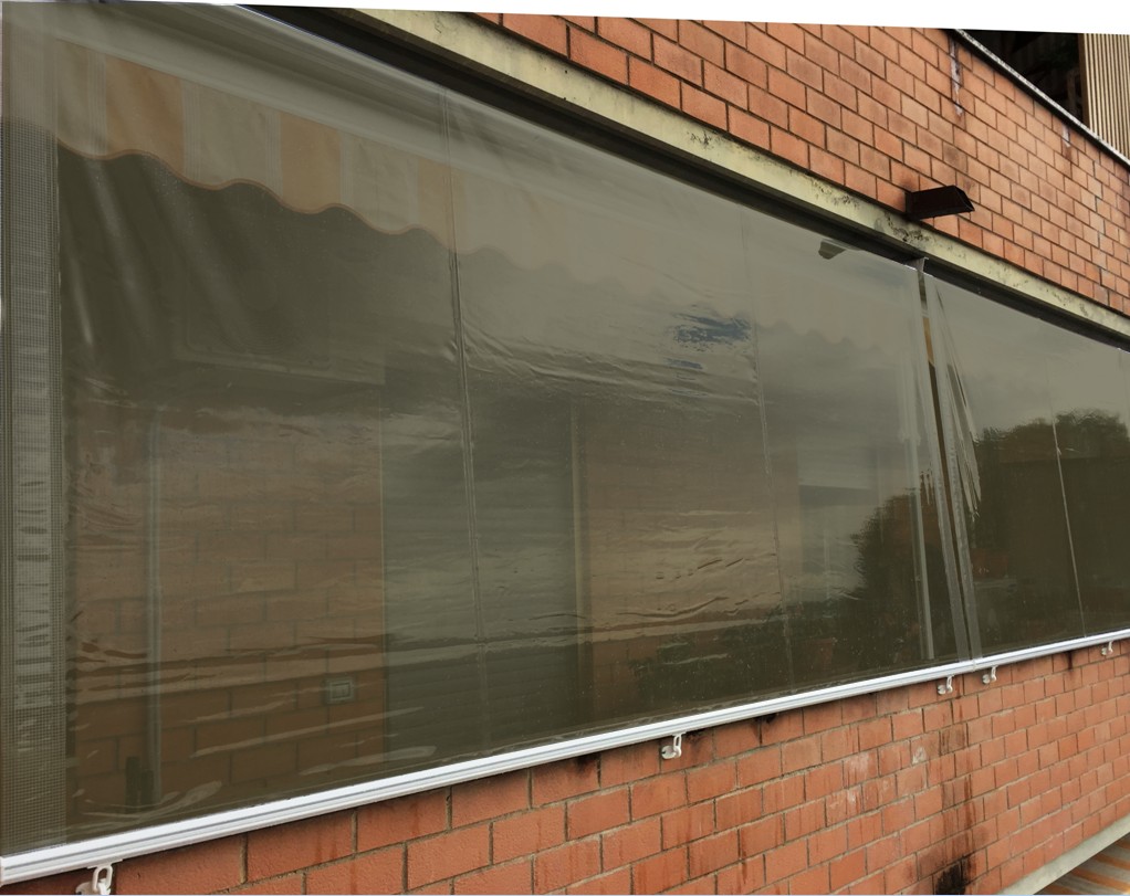 Tenda Antipioggia in PVC Crystal Fumé